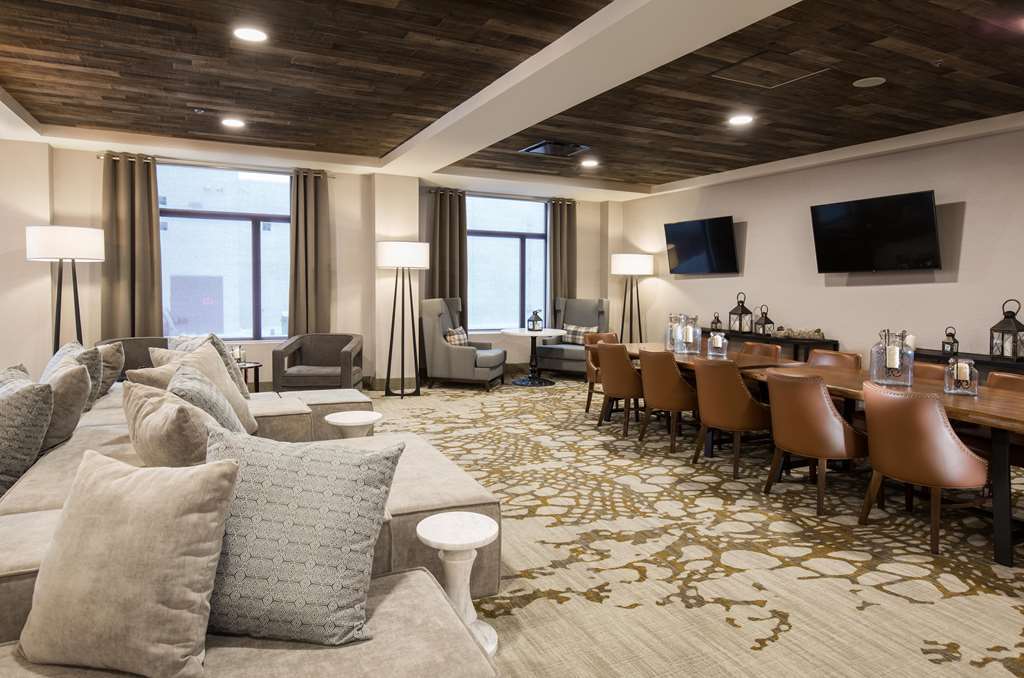 Pomeroy Hotel Fort Mcmurray İç mekan fotoğraf