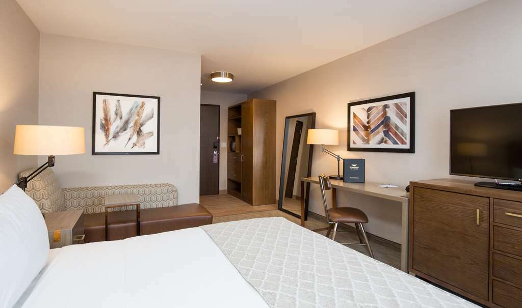 Pomeroy Hotel Fort Mcmurray Oda fotoğraf