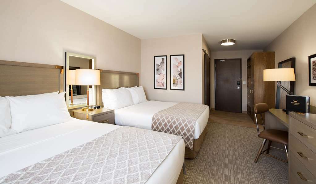 Pomeroy Hotel Fort Mcmurray Oda fotoğraf
