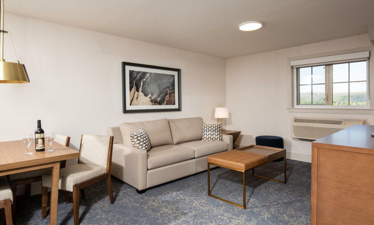 Pomeroy Hotel Fort Mcmurray Dış mekan fotoğraf